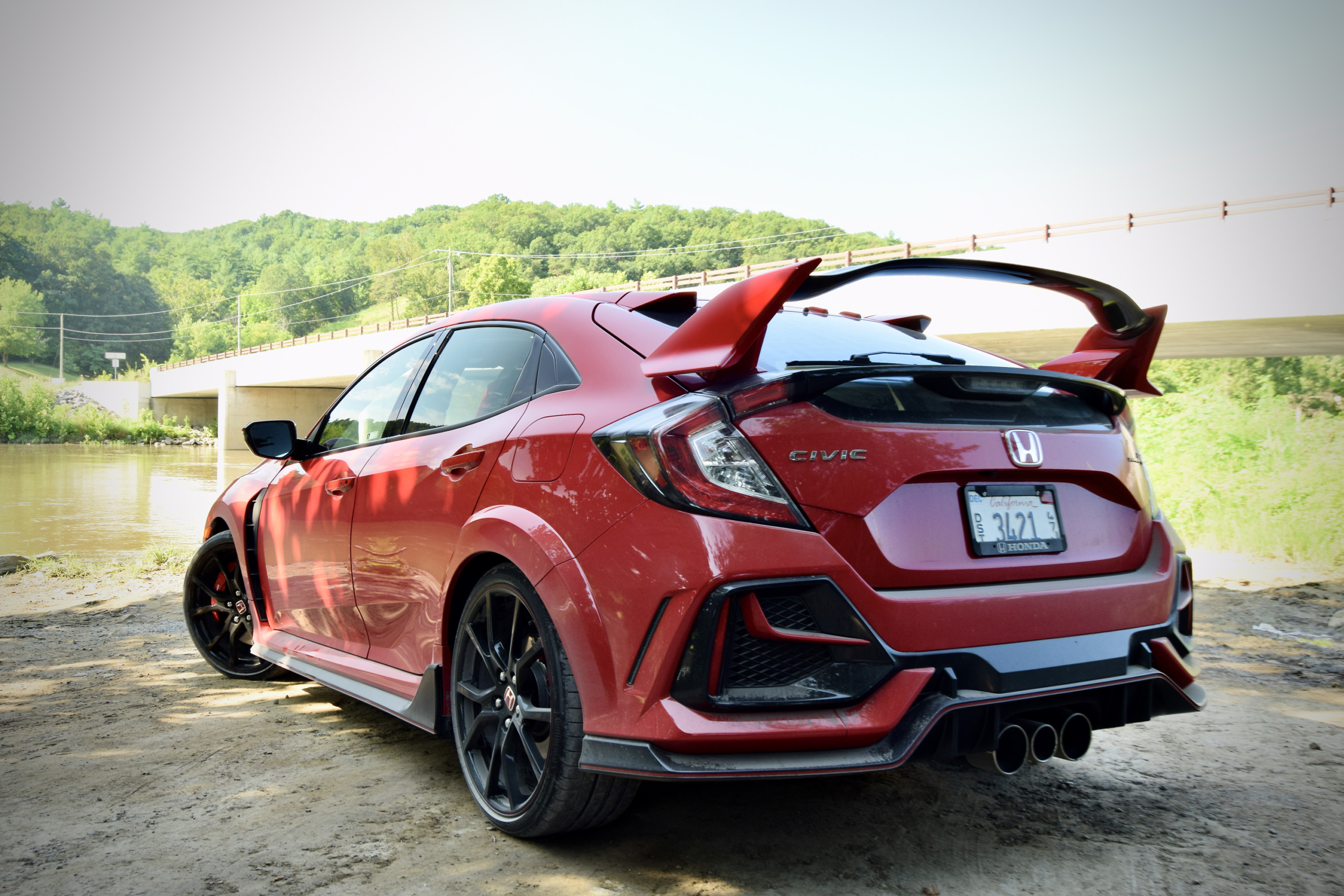 Every Honda Civic Type R Should Come With Gloves, a Helmet, and a Warning -  The Manual