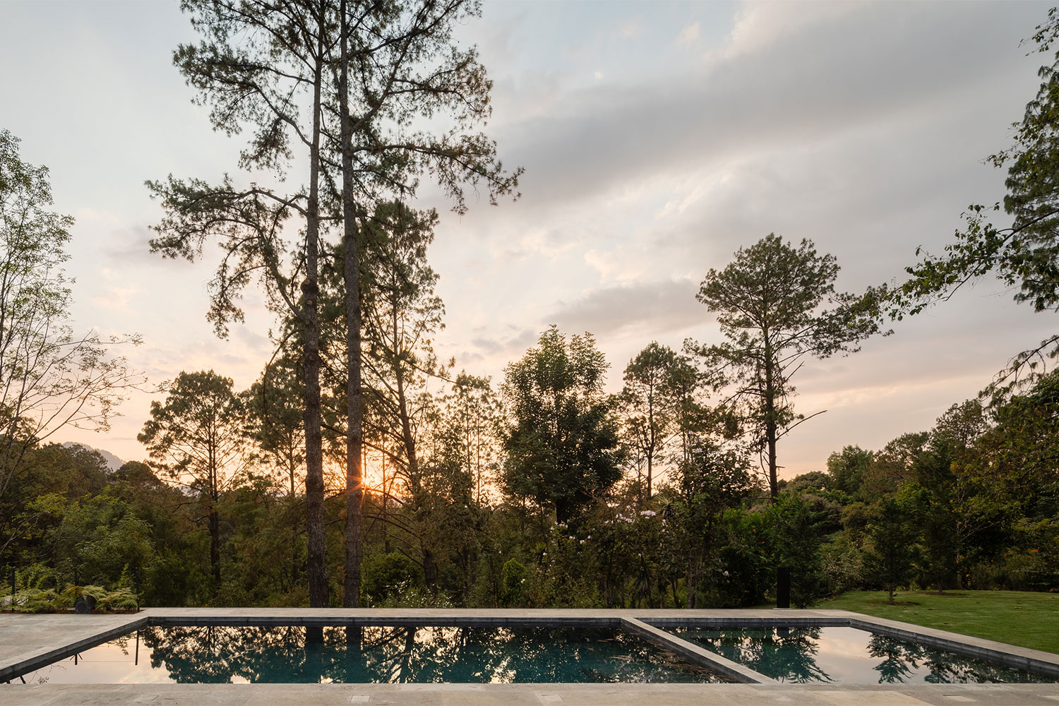 las golodrinas mexico contemporary brutalist home golondrinas 21