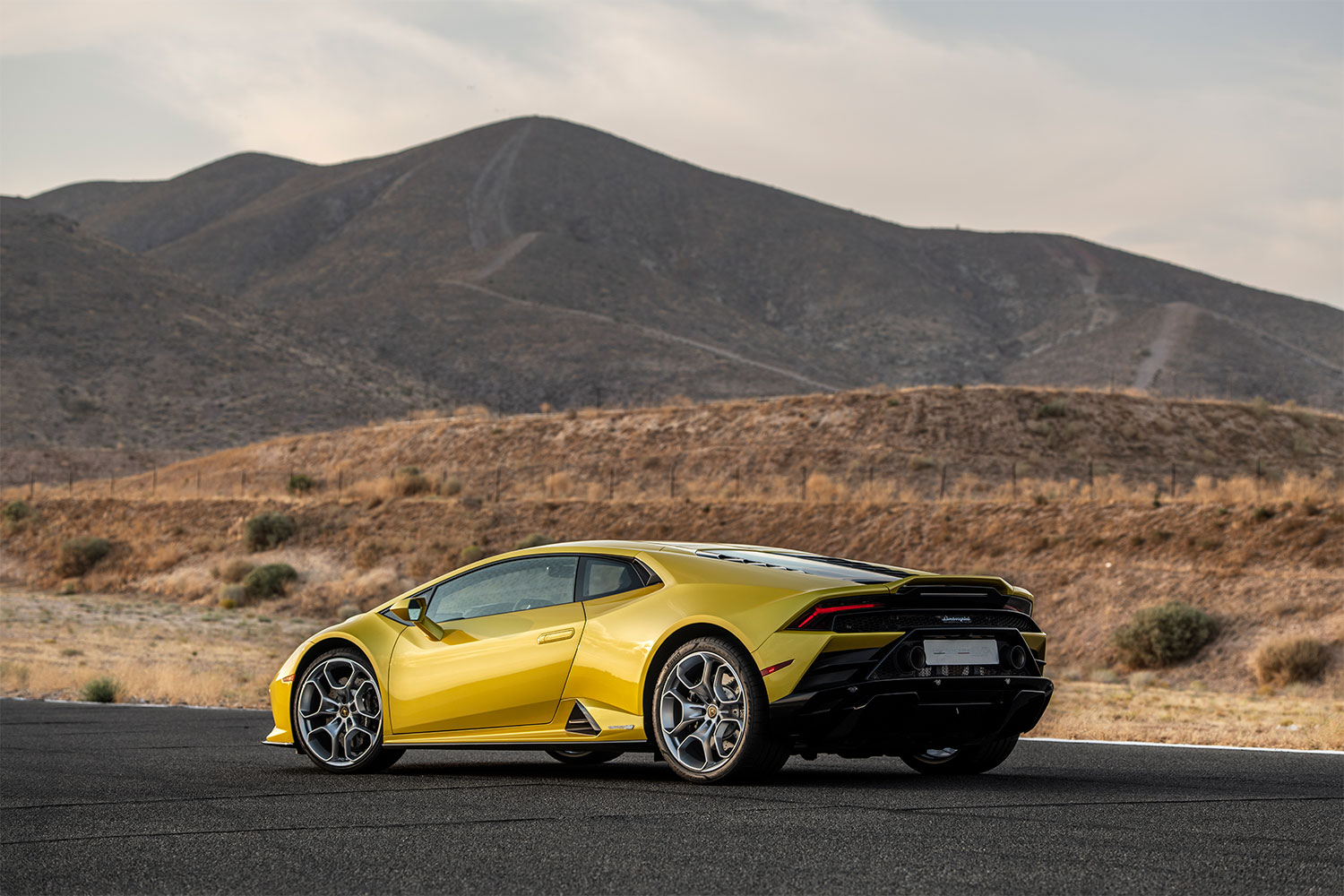 Lamborghini Huracan EVO RWD Review