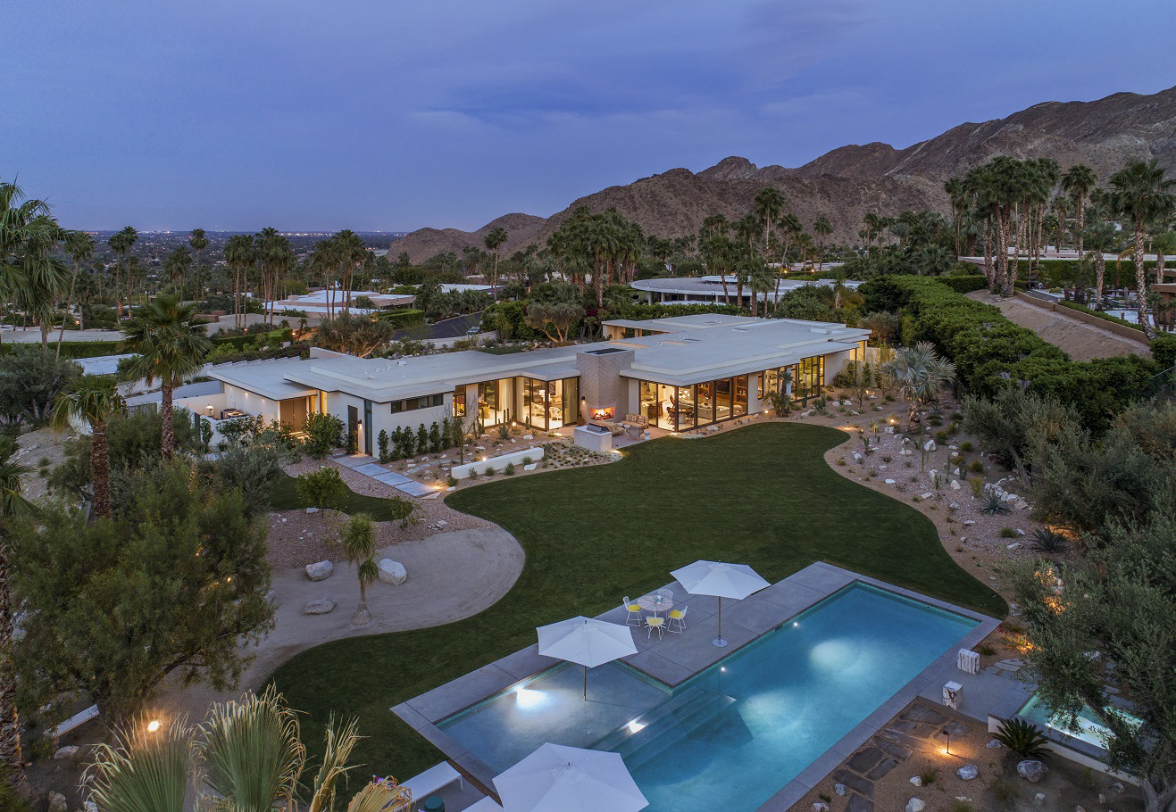 Thunderbird Heights Residence birds eye view backyard pool