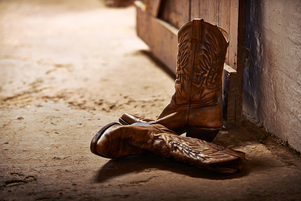 mens cowboy boots with suits