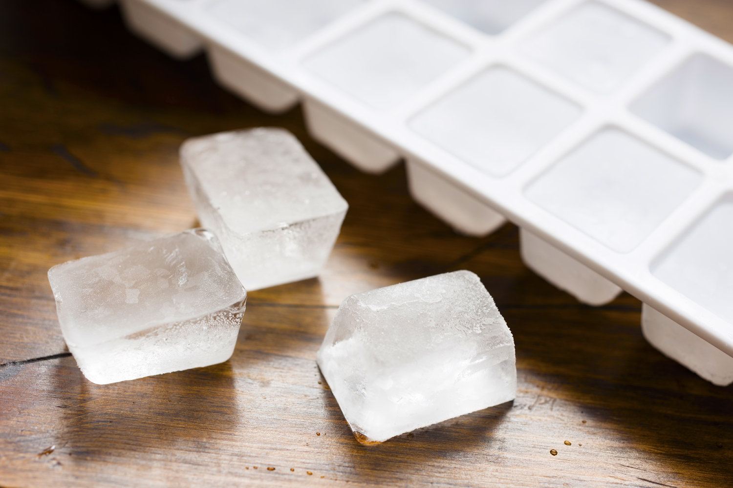 Whiskey Jumbo-Size Golf Ball Ice Tray