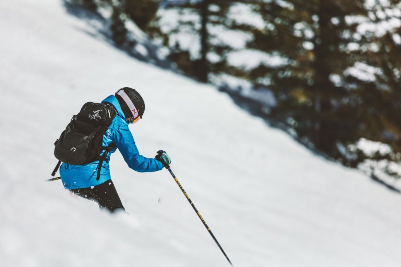 Pro Tips for Beginner Skiers