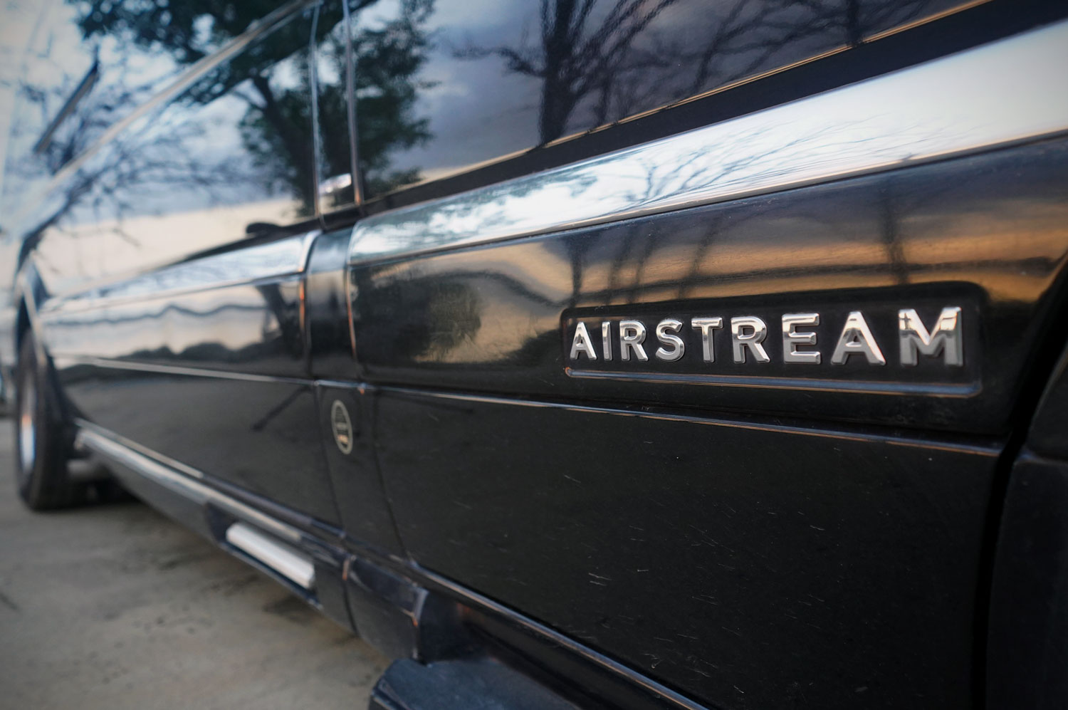 rent rv rvshare airstream interstate rental sunset