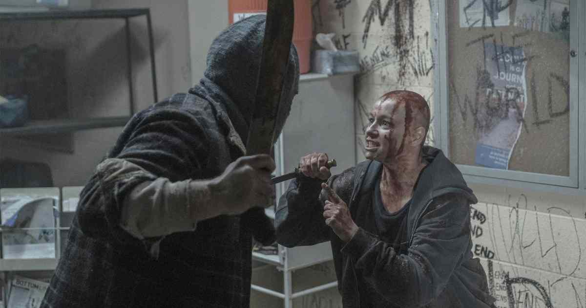 The walking dead online with subtitles clearance