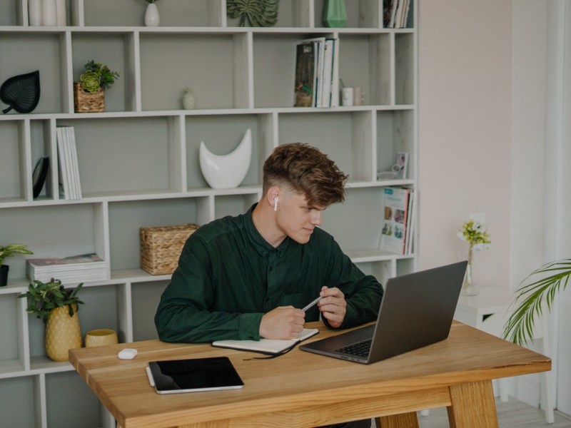 student on laptop watching Prime Video.