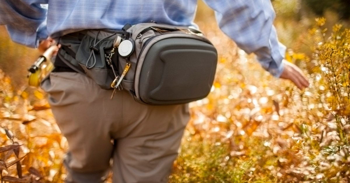 The 10 Best Fanny Packs and Waist Bags for Men to Carry Around in