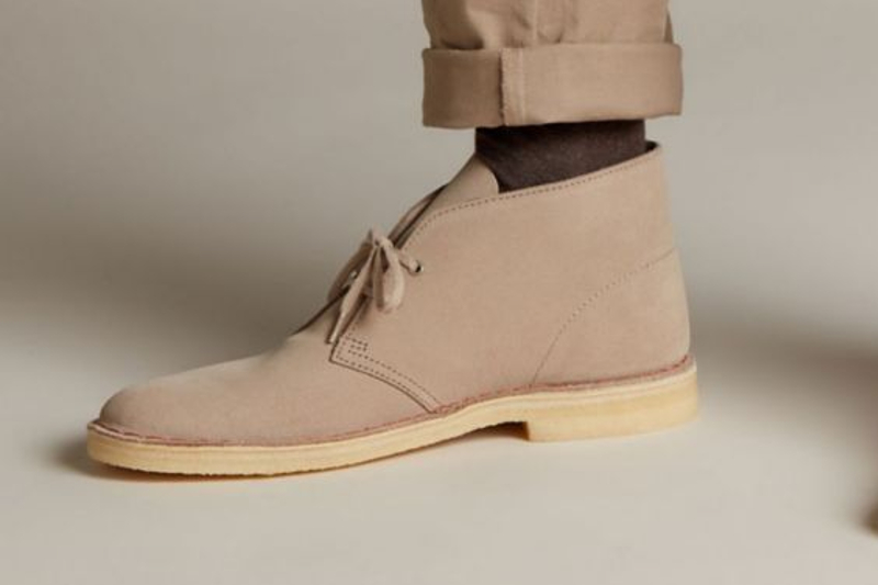 for Men Green Clarks Suede Desert Boots in Light Green Mens Shoes Boots Chukka boots and desert boots 