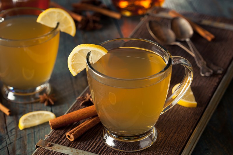 A Hot Toddy with lemon slices.
