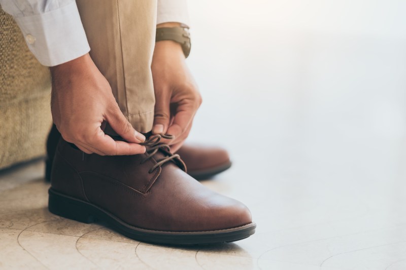 Tapijt Kwelling open haard How To Wear Men's Boots: Styles and Outfits for 2022 - The Manual