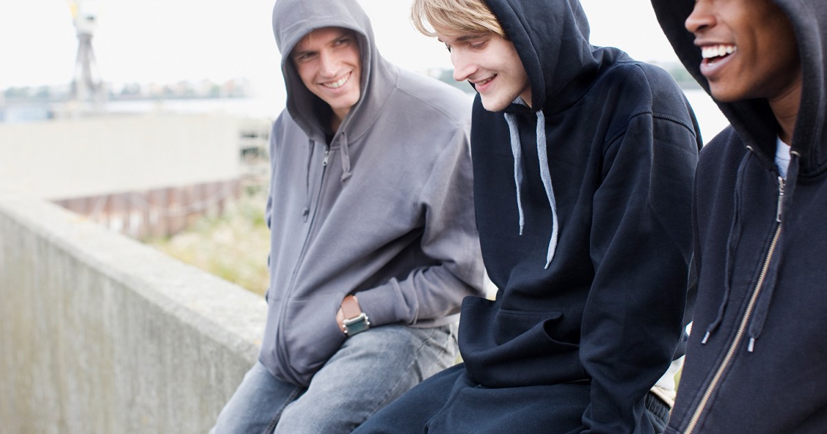 Hoodies Versus Sweatshirt: Style Differences Explained - The Manual