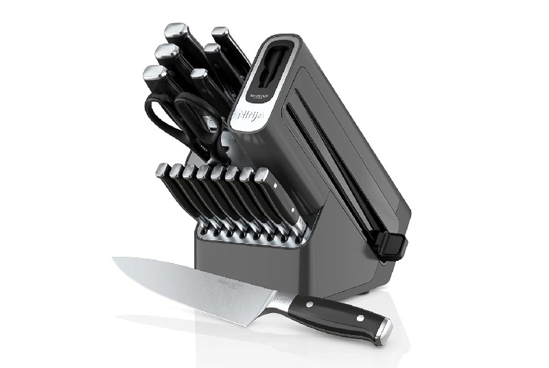 Kitchen Ninja: Playful Triple Knife Block - Design Swan