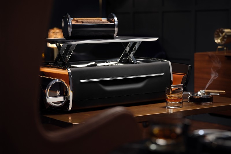 The Rolls-Royce Cellarette bespoke whiskey and cigar chest.