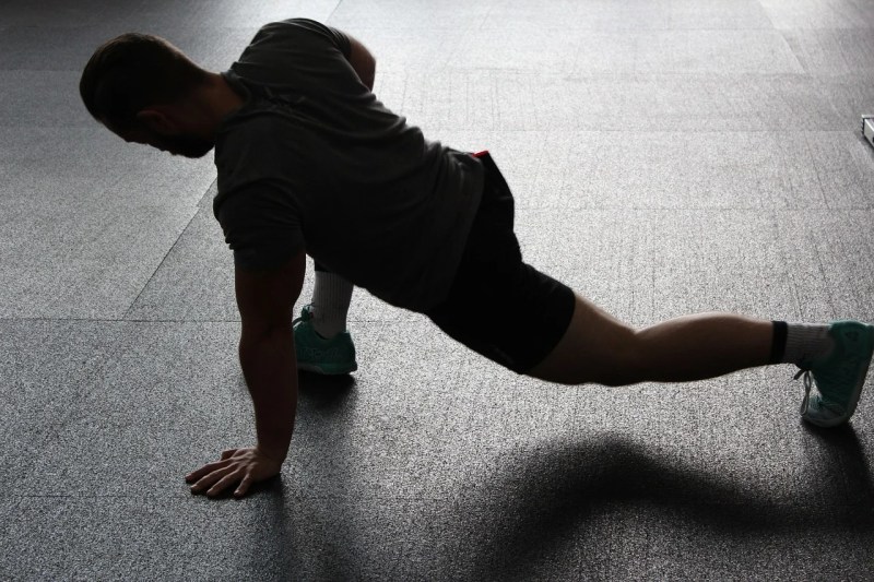 Hip stretch lunge.