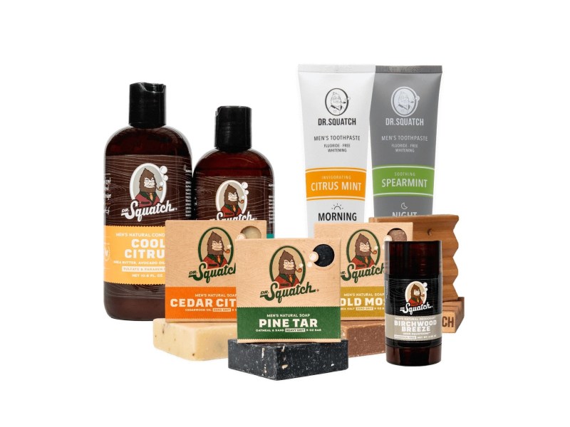 https://www.themanual.com/wp-content/uploads/sites/9/2021/11/dr-squatch-smooth-bundle-with-forest-scents.jpg?fit=800%2C800&p=1
