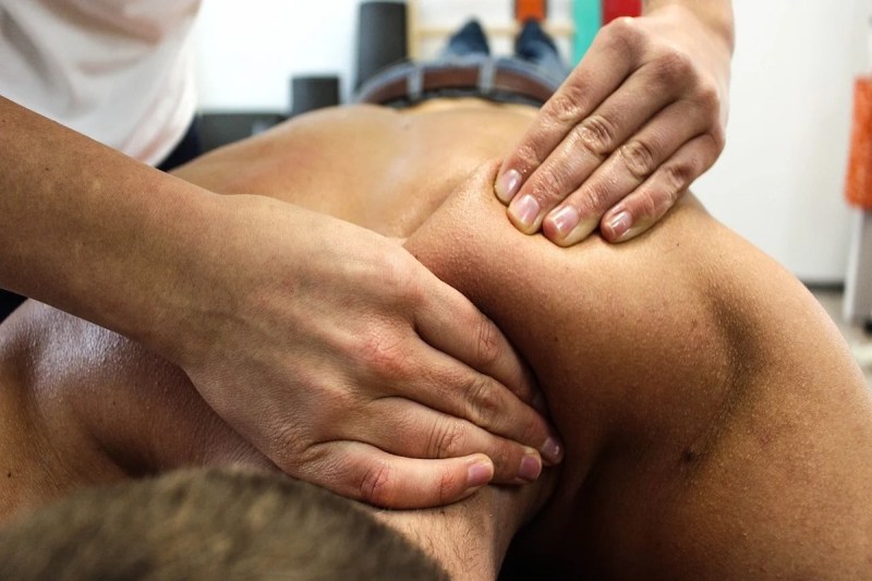 Man getting back massage