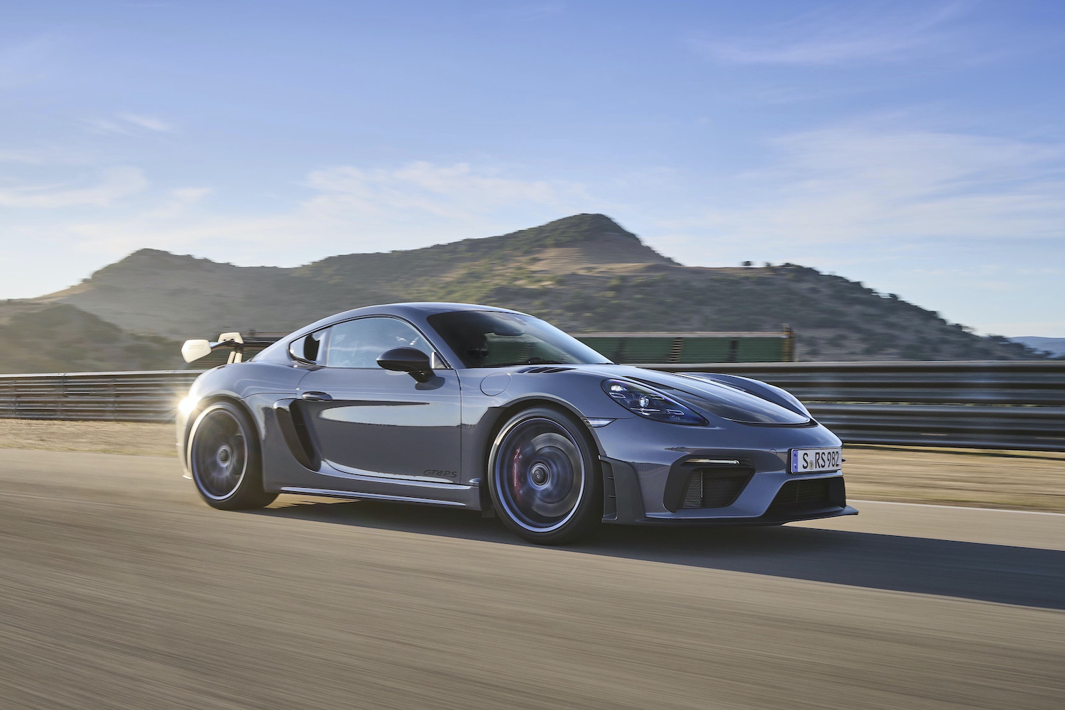 Porsche 718 Cayman GT4 RS mit dem Motor aus dem 911 GT3 - AUTO BILD