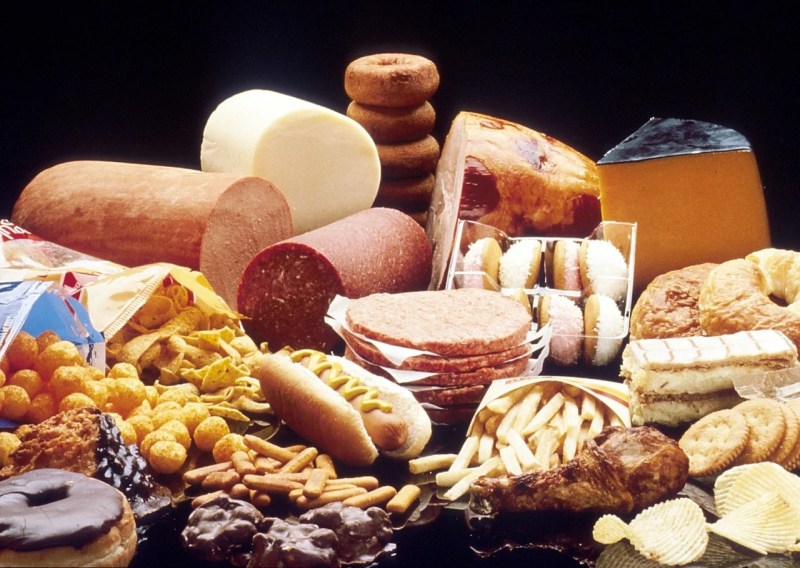 how to lower cholesterol saturated fat