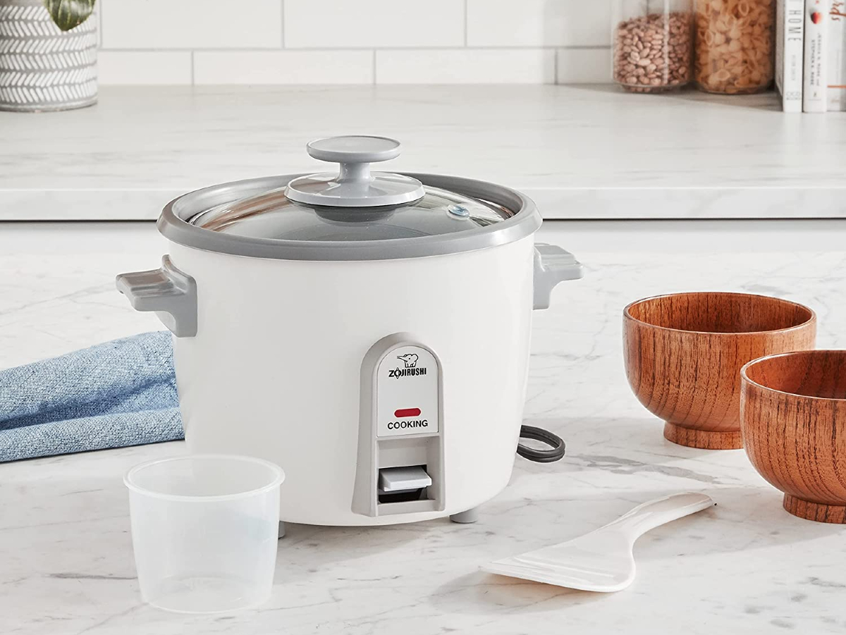 8 Cup Capacity (Cooked) Rice Cooker & Food Steamer - 37519F