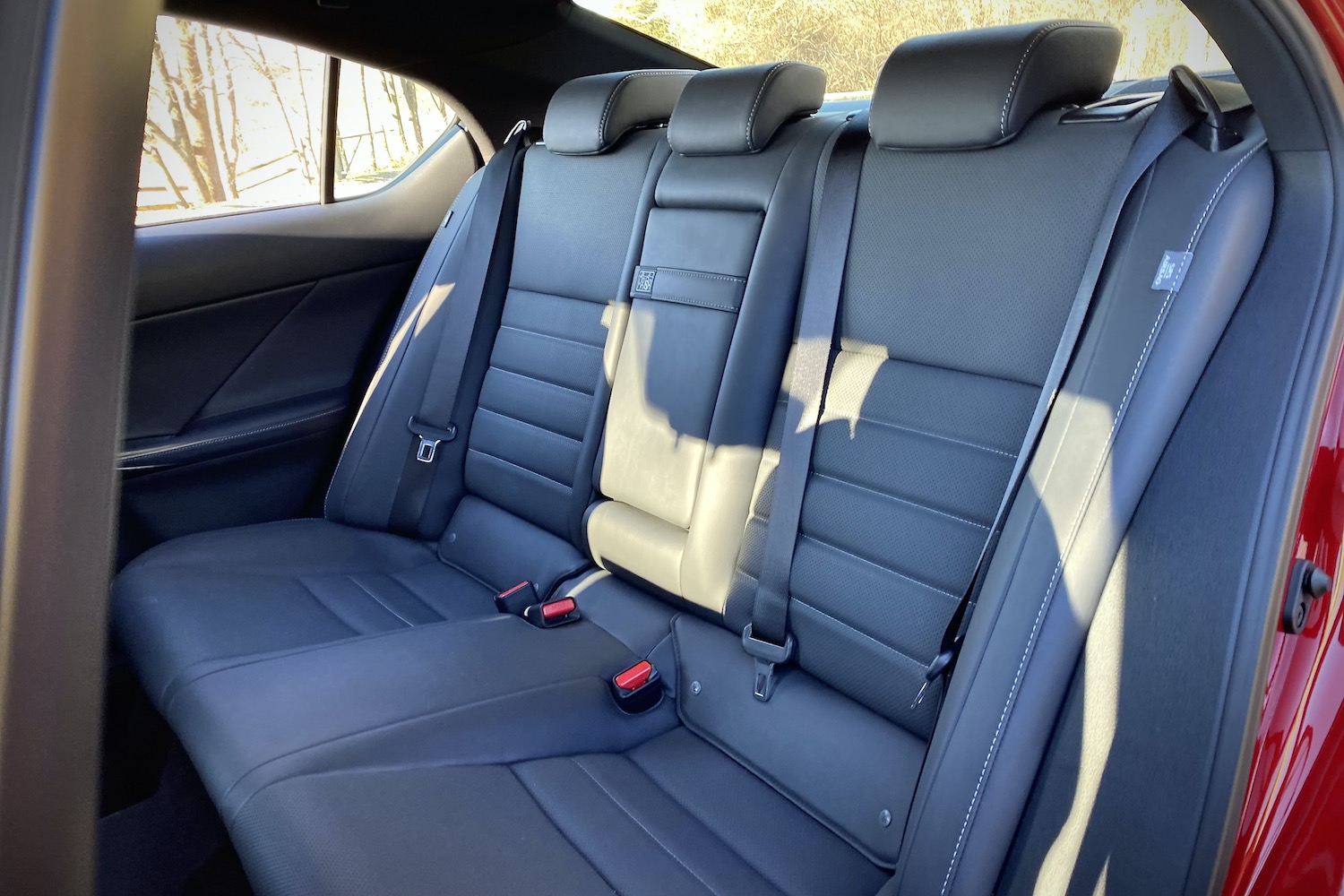 Lexus IS 500 rear seats from driver's side.