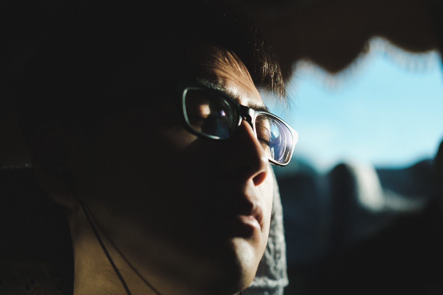 Can t Sleep Here Are The Best Podcasts For Sleep The Manual Can t sleep here are the best podcasts for sleep the manual