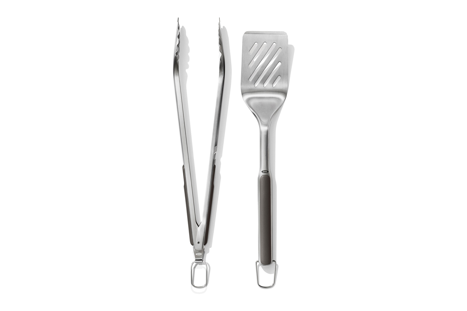 https://www.themanual.com/wp-content/uploads/sites/9/2021/12/oxo-turner-and-tongs-set.jpg?fit=800%2C800&p=1