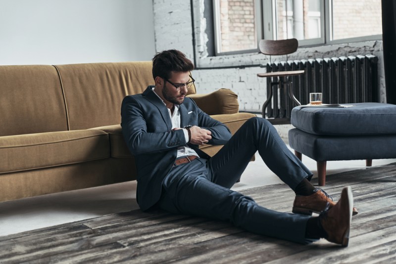 How pants should fit: A must-read guide for men - The Manual