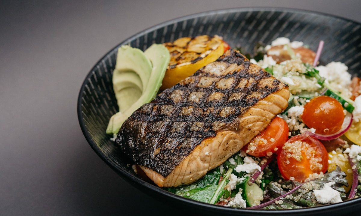 Gluten-free dinner with salmon.