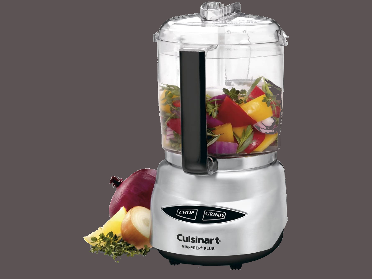 Cuisinart Mini-Prep Plus 4-Cup Food Processor ready to chop veg.