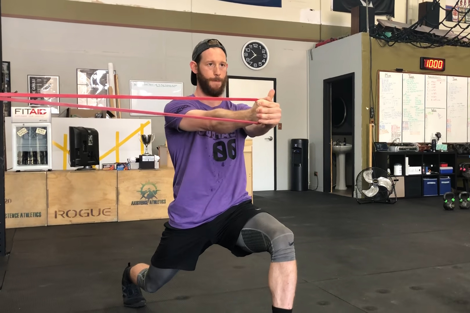 How to Do a pilates single leg stretch « Pilates :: WonderHowTo