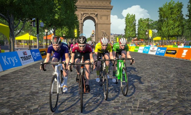 Tour de Zwift riders cruise in front of a digital Arc de Triomphe in Paris.