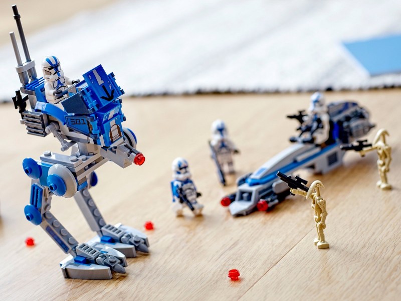 The LEGO 501st Legion Clone Troopers set depicting a scene from Star Wars.