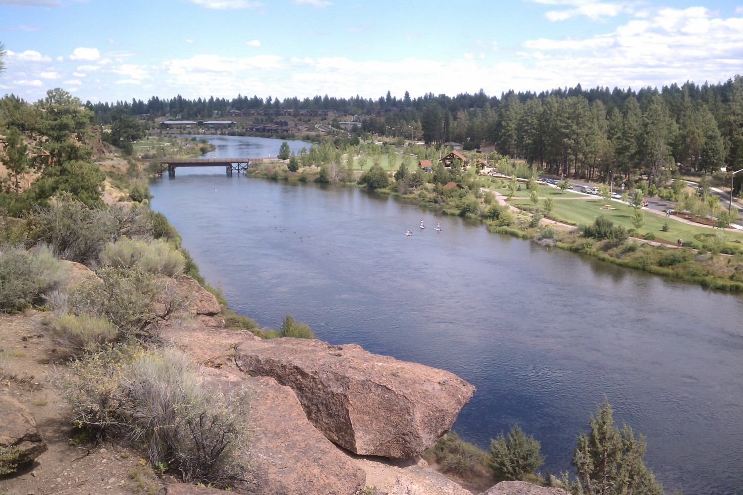 Farewell Bend Park is a 22-acre park along the Deschutes River in Bend, Oregon, in the United States.