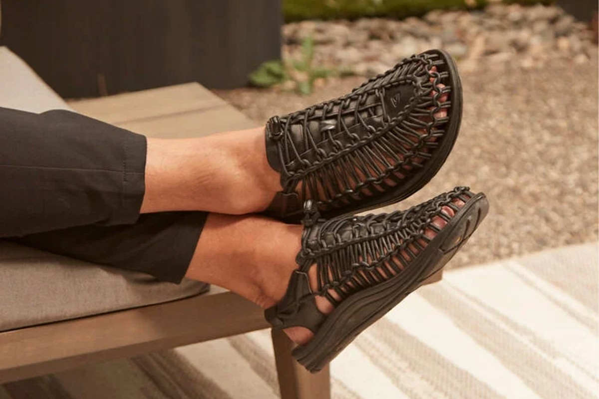 Keen men's Uneek leather sandals