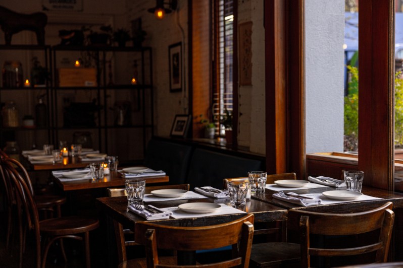 Balvanera restaurant dining room.