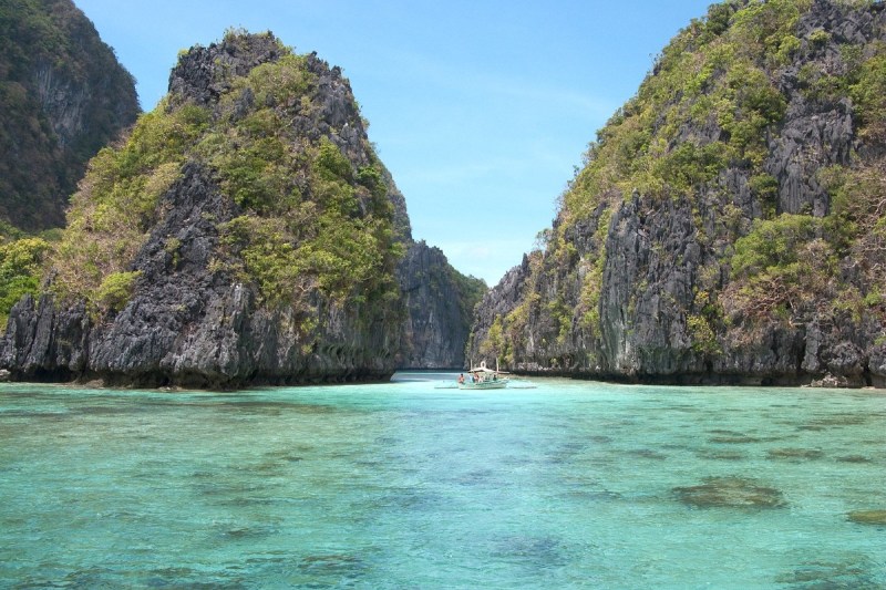 Island Lagoon in Baquit Bay, El Nido, Palawan, Philippines.