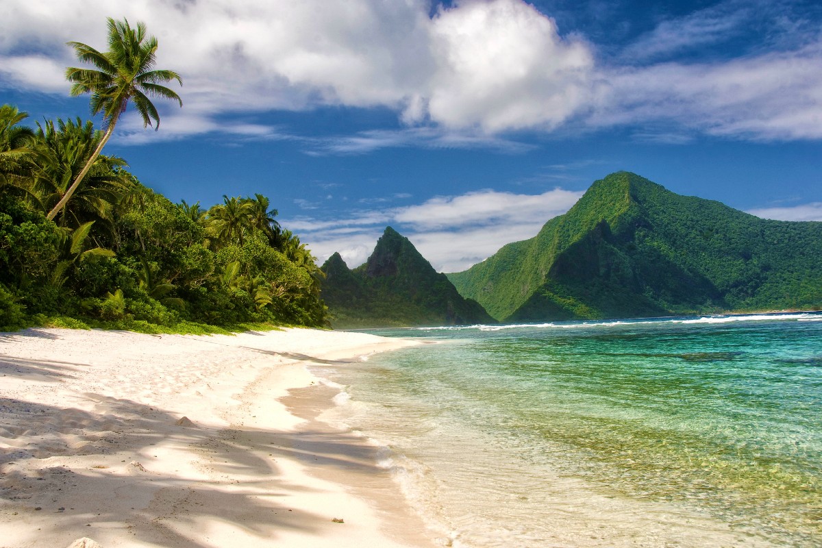 Si'u Point Trail, Ta'u Island, National Park of American Samoa.