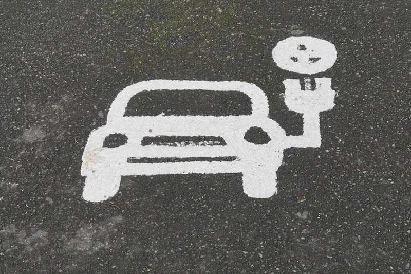 Electric car graphic.