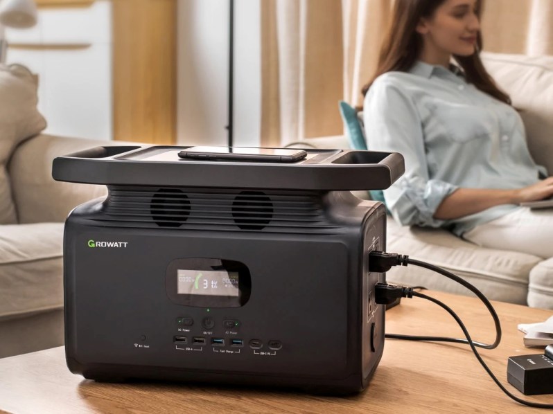 Growatt Infinity 1500 portable power station charging devices