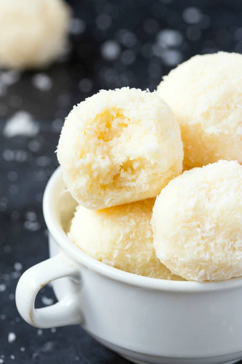 No-bake coconut balls