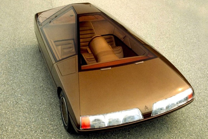 Front end angle overhead shot of 1980 Citroen Karin on a rocky road.