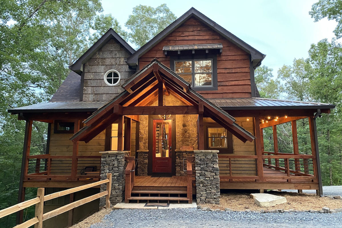 Front entrance to luxurious Rocky Ridge Dream Cabin in Blue Ridge, Georgia.