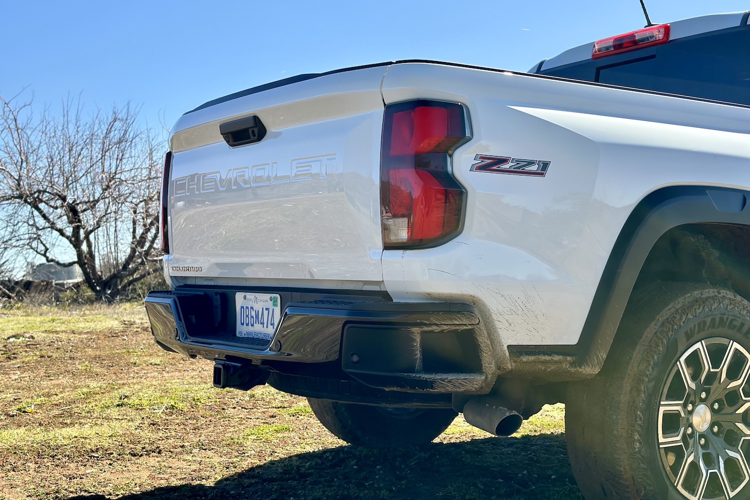 Close up of the rear end on the 2023 Chevrolet Colorado Z71 taillight and tailgate.