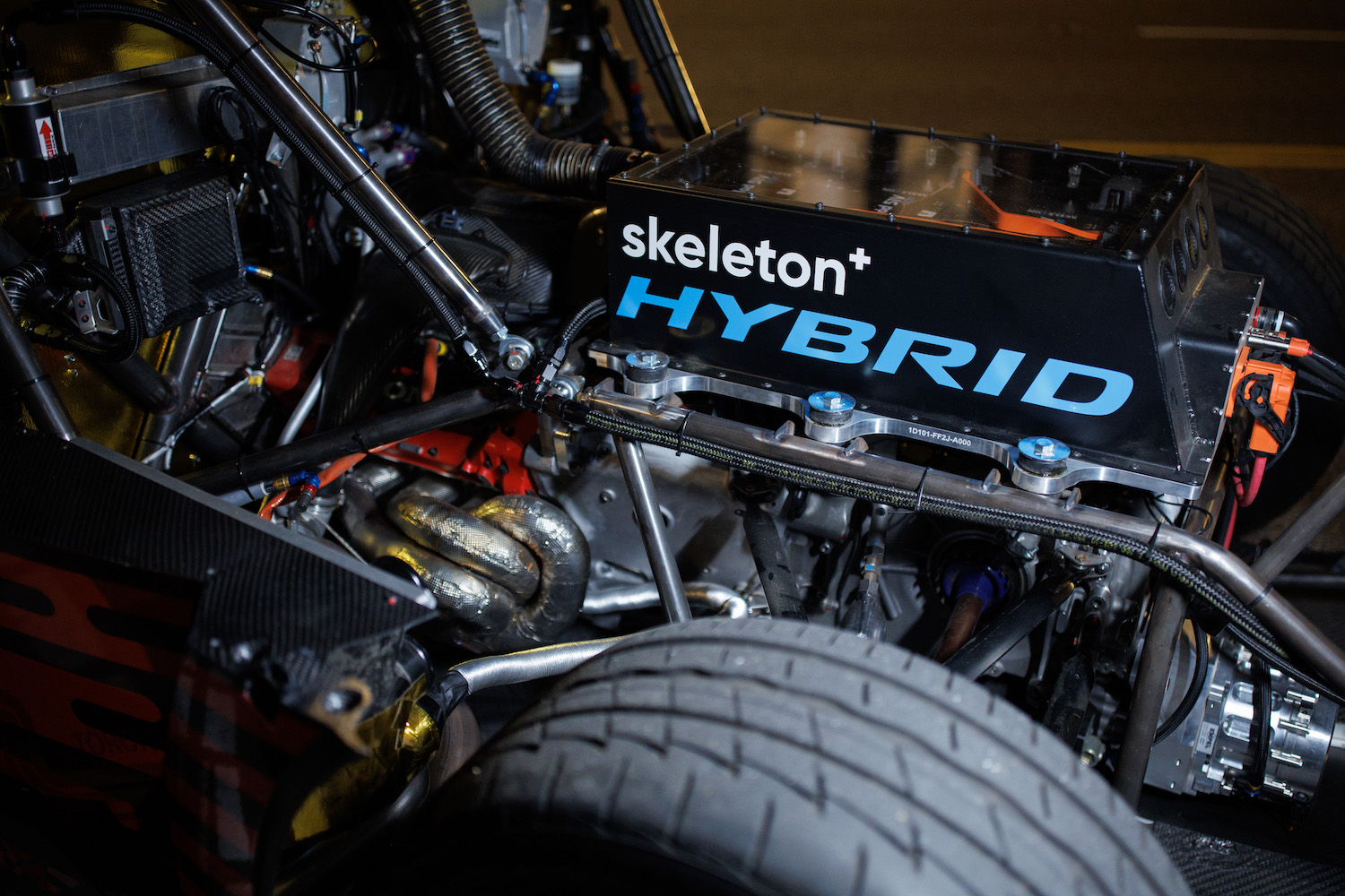 honda cr v gets indycar engine hpd hybrid racer