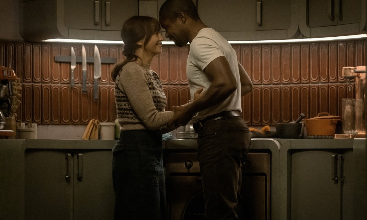 Apple TV+ Silo Episode 1 Photo of Rashida Jones and David Oyelowo
