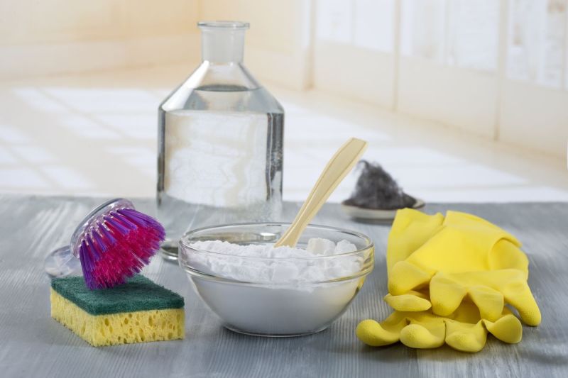 baking soda and vinegar for cleaning headlights
