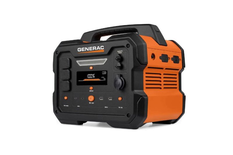 Generac GB1000 1086wH Portable Power Station on a white studio background.