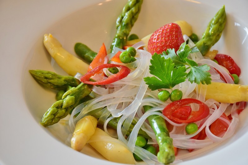 Asparagus salad