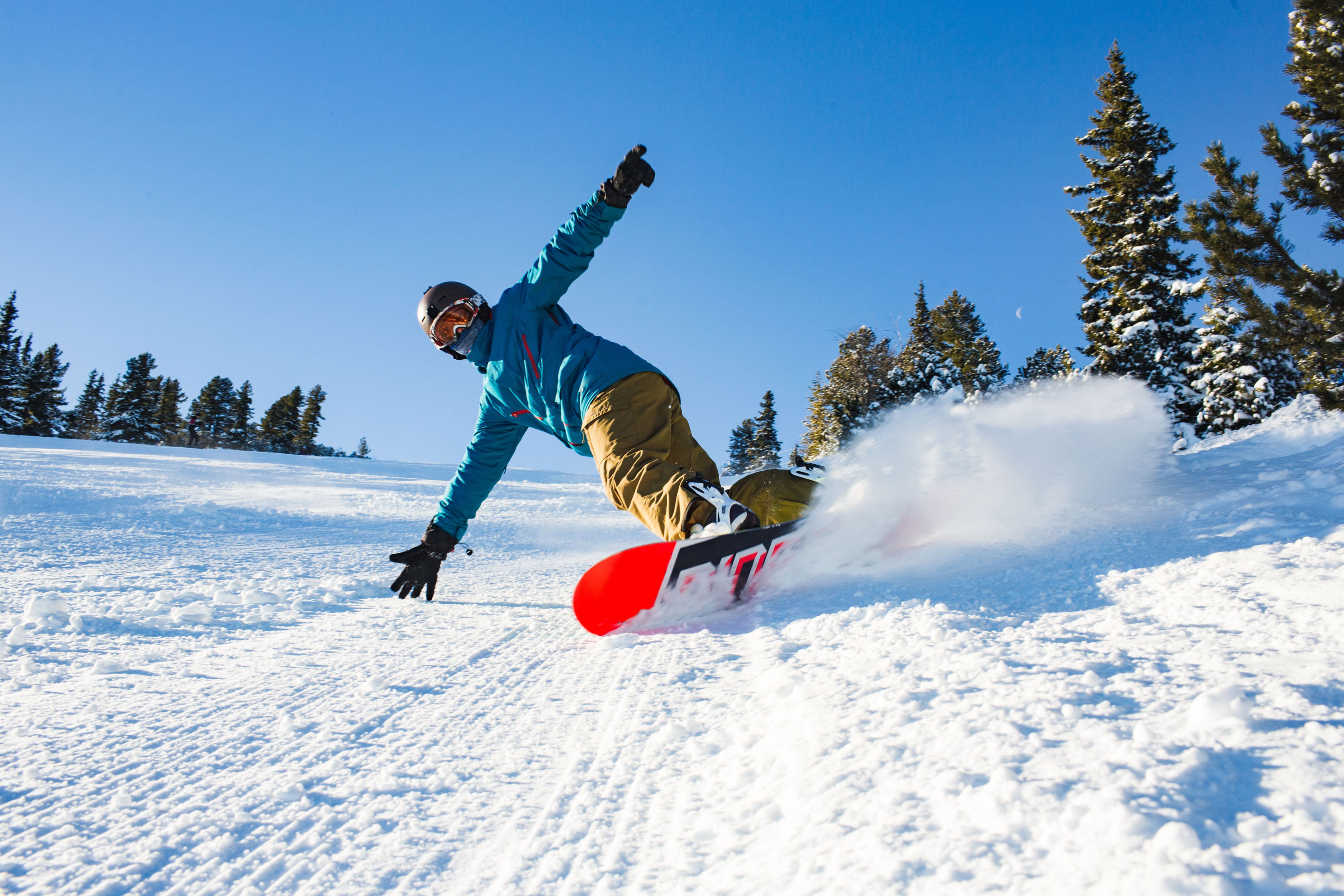 Winter may never end! Heres how to snowboard in spring the right way