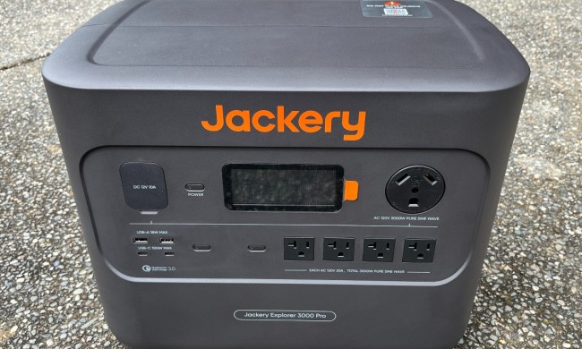 Jackery 3000 Pro.